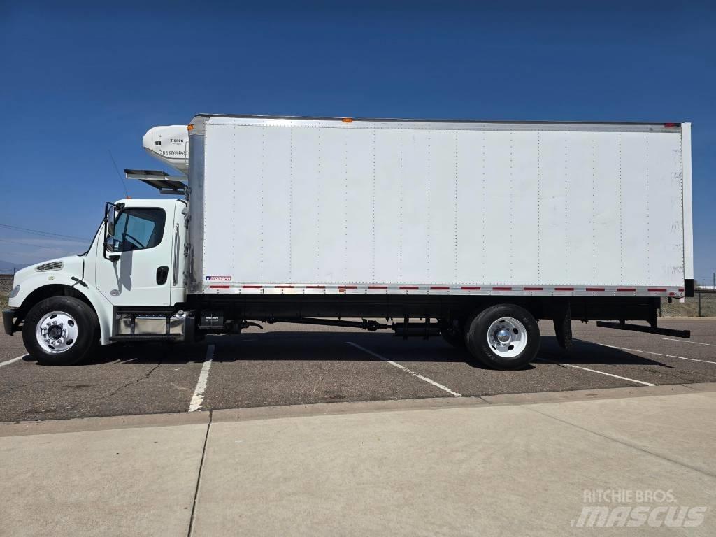Freightliner M 106 冷藏车