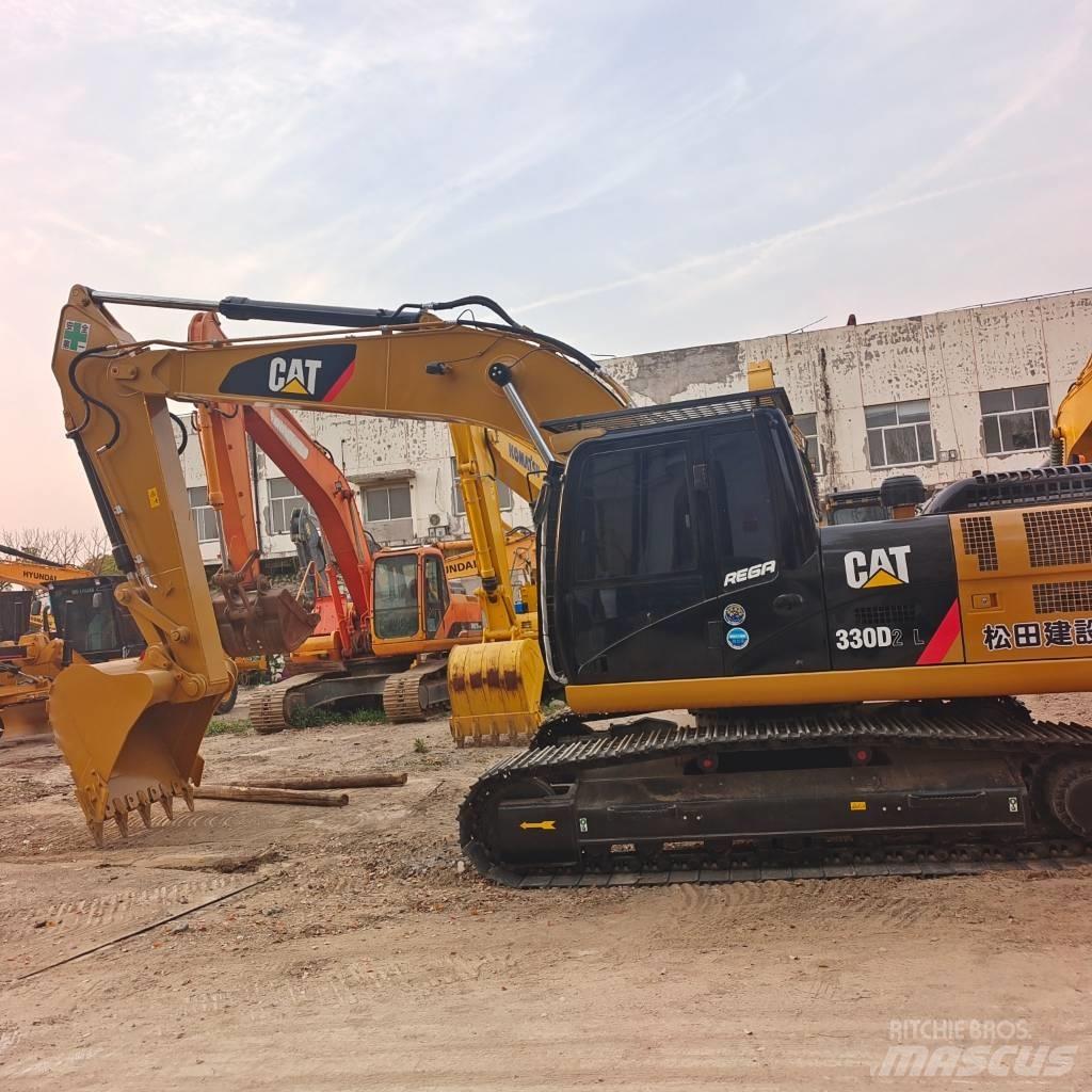 CAT 324 D2L 履带挖掘机