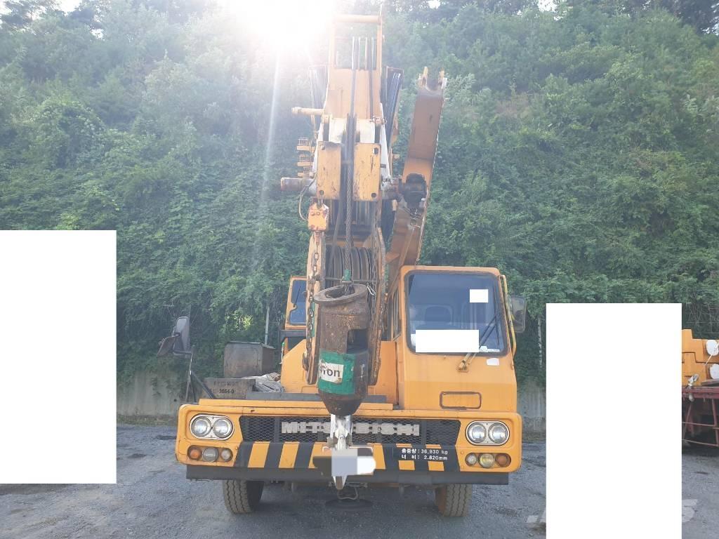 Hyundai HC 50 全地面起重机︳移动式起重机