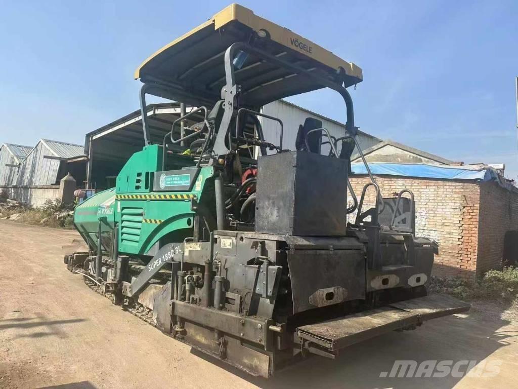 Vögele 1880-2l 沥青摊铺机