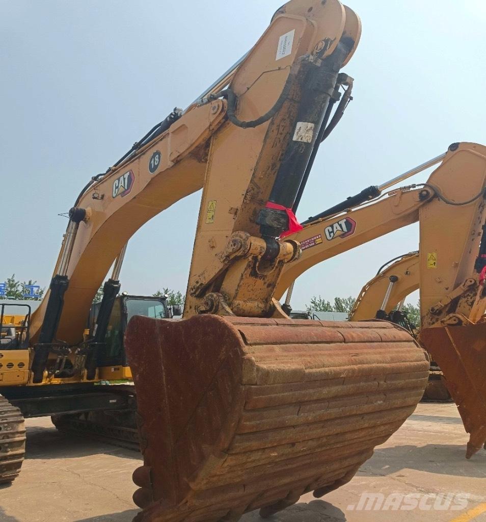 CAT 374 履带挖掘机
