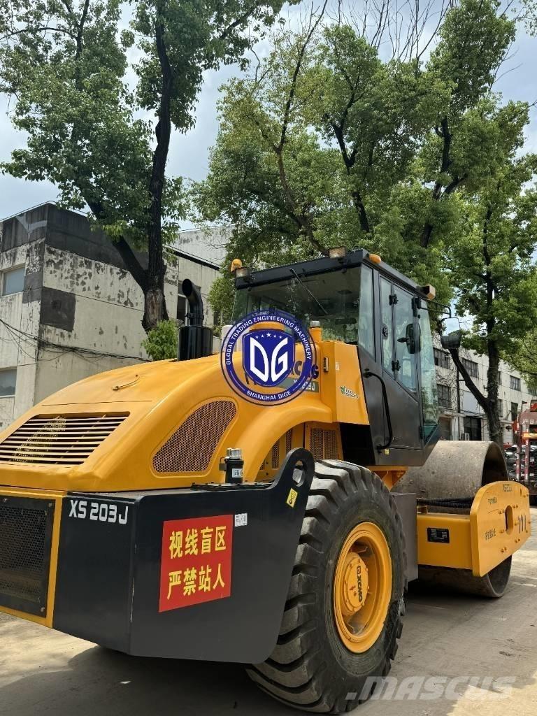 XCMG XS 203 J 单轮压路机