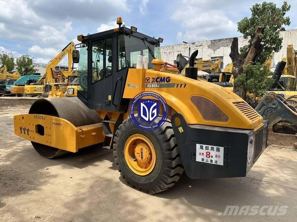 XCMG XS 203 J 单轮压路机