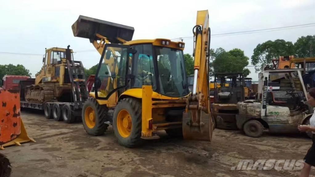 JCB 4CX 反铲装载机