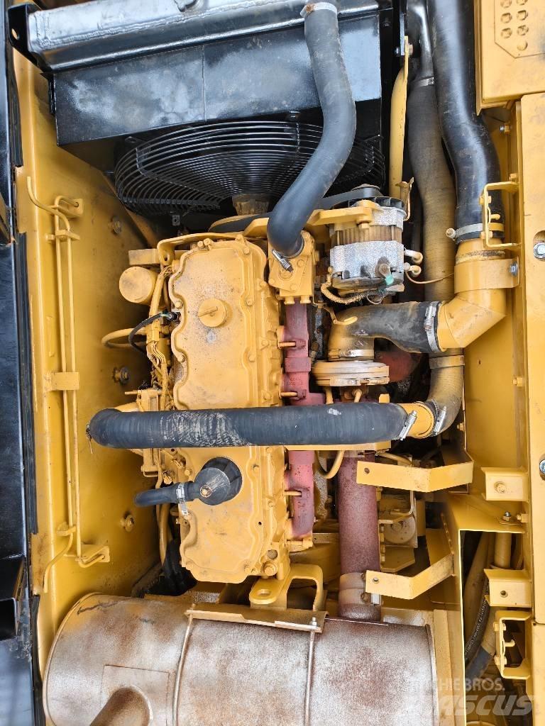 CAT 325 C 履带挖掘机