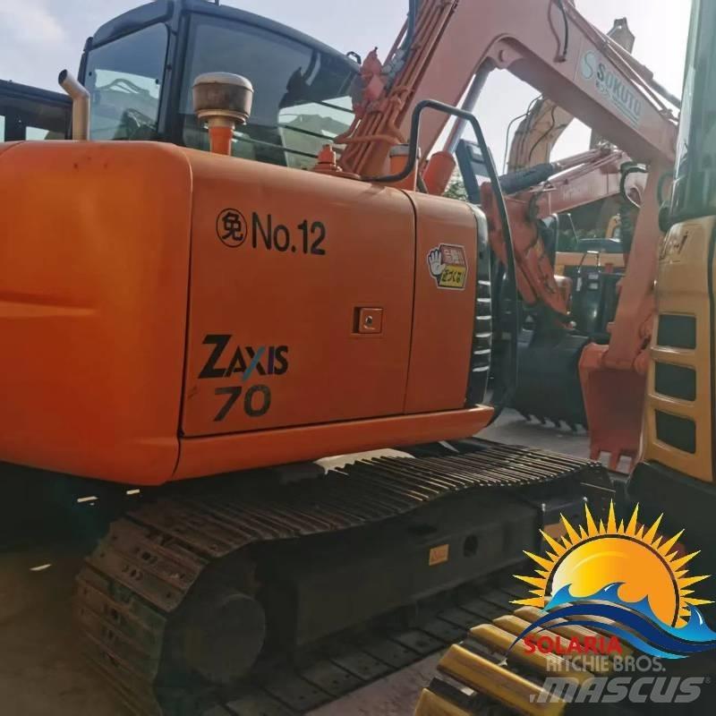 Hitachi ZX 70 小型挖掘机