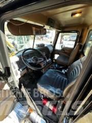 Mack CV 713 自卸式货车
