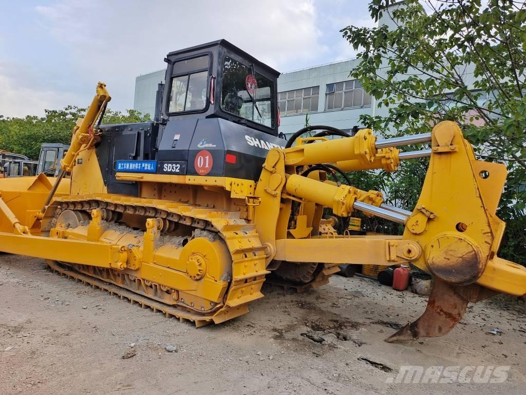 Shantui SD 32 履带式推土机