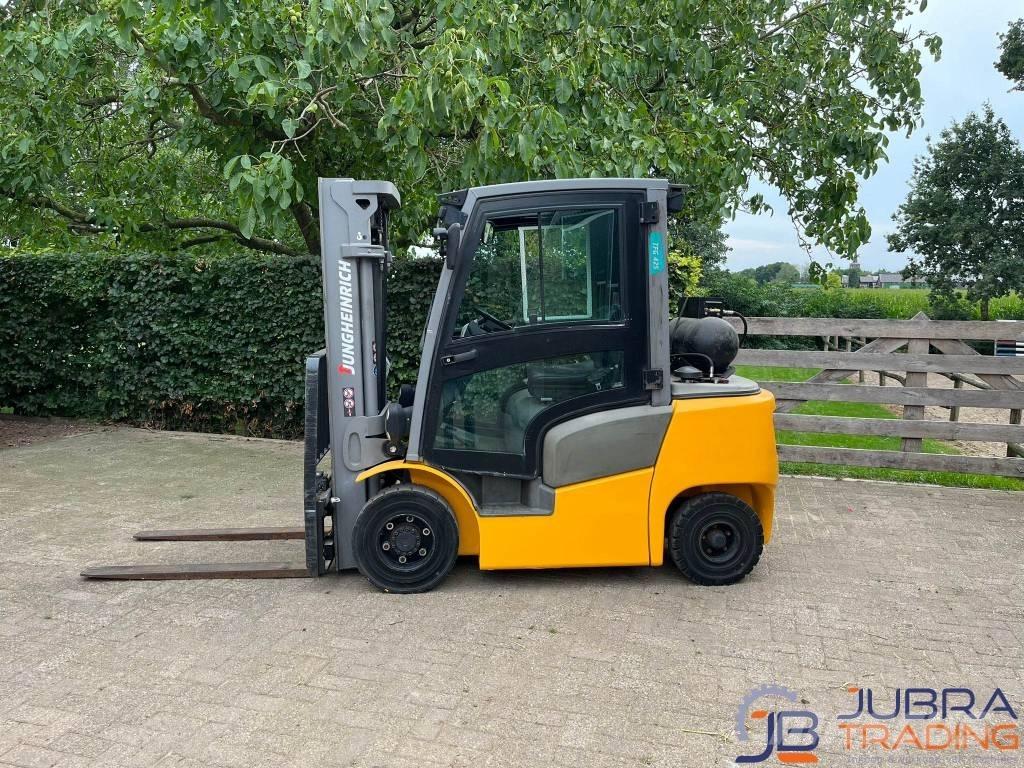Jungheinrich TFG 425 天然气叉车