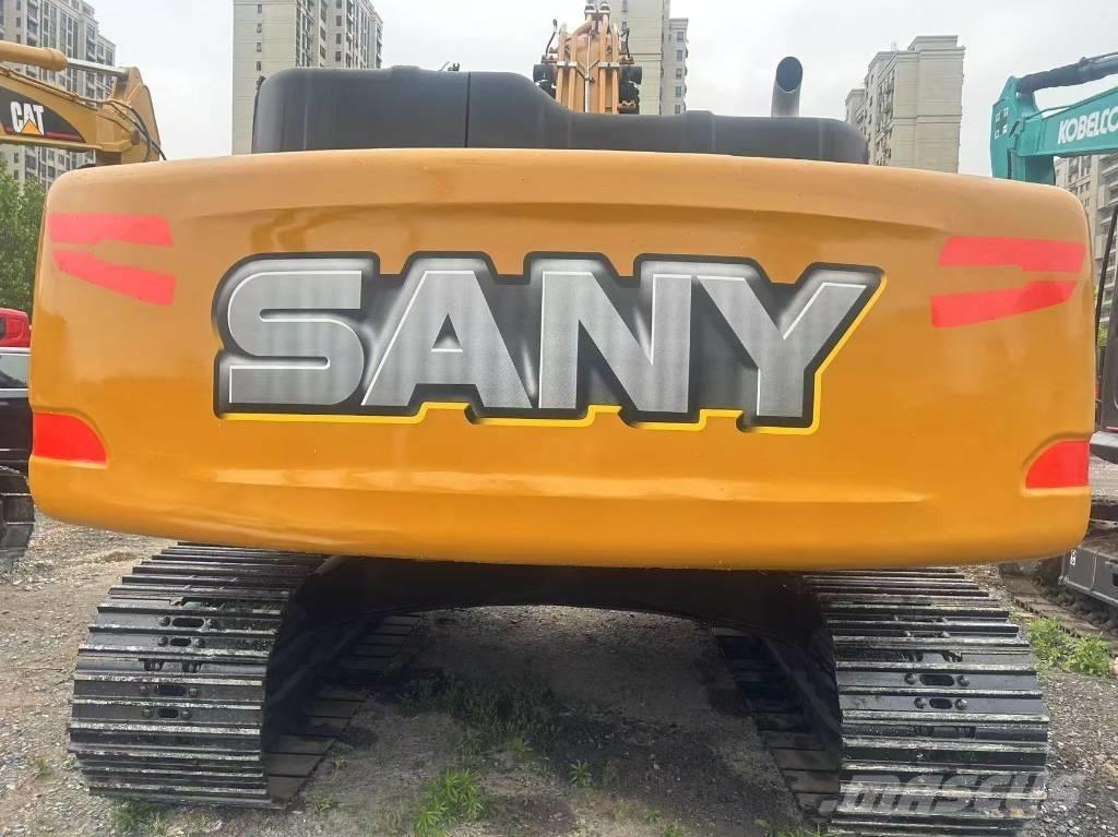 Sany 215c 中型挖掘机