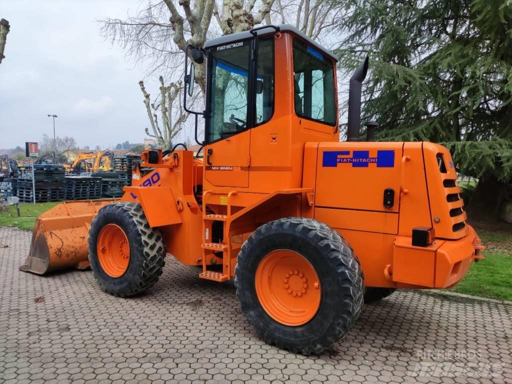 Fiat-Hitachi W90 轮式装载机