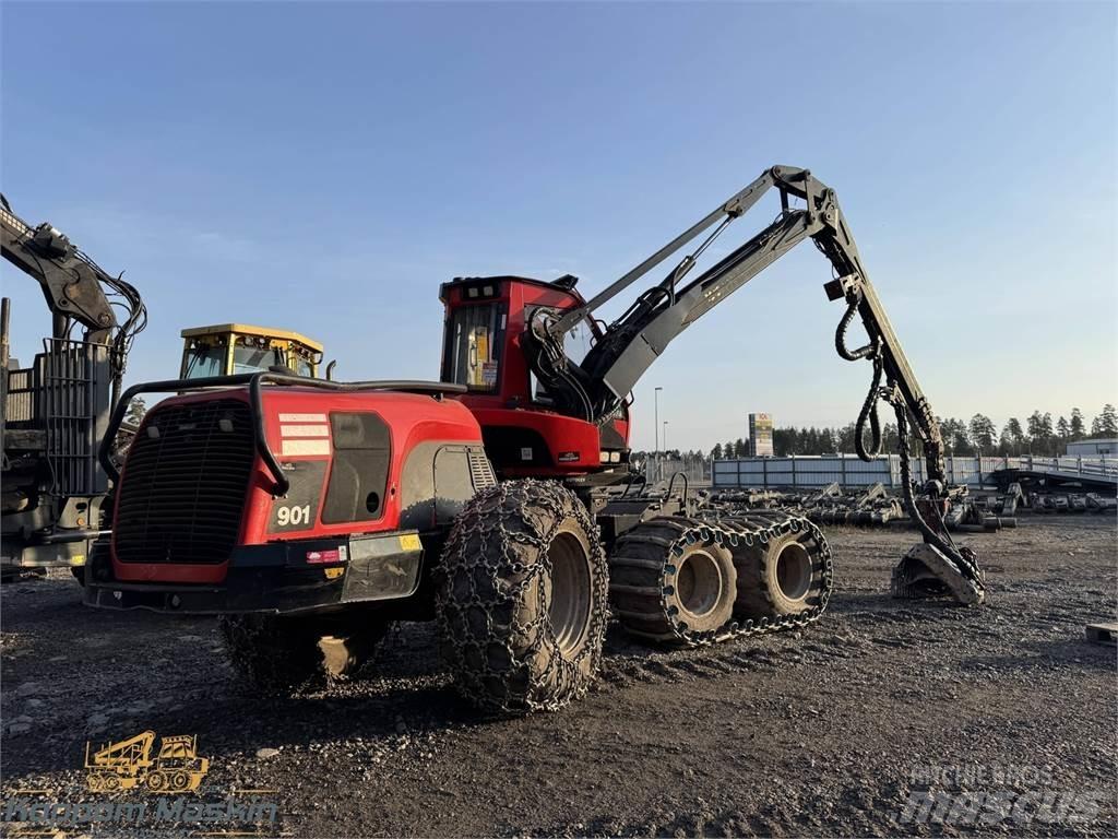 Komatsu 901 收割机