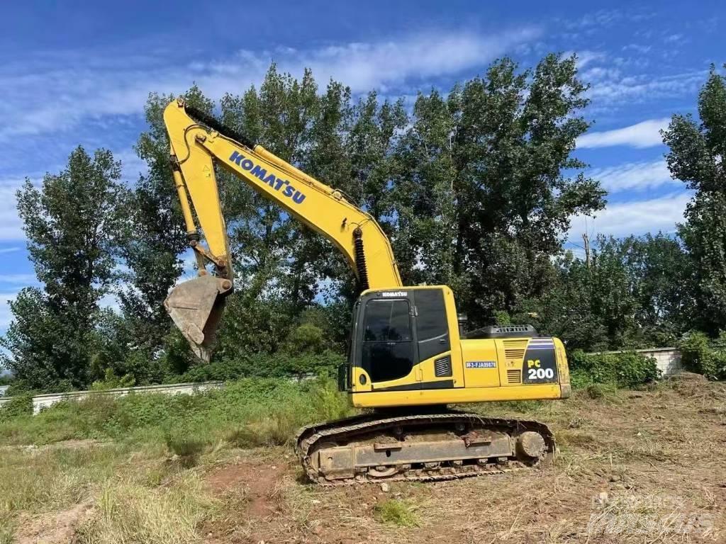 Komatsu PC 200 履带挖掘机