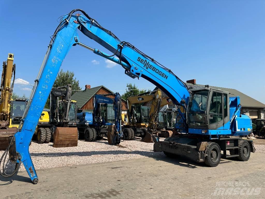 Sennebogen M 821 工业挖掘机