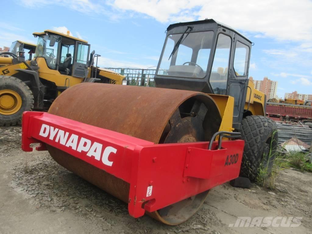 Dynapac CA 30 D 单轮压路机