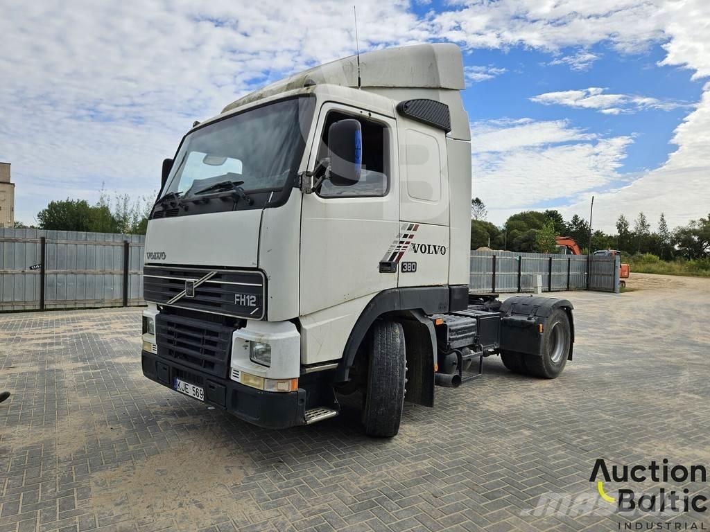 Volvo FH12 牵引车