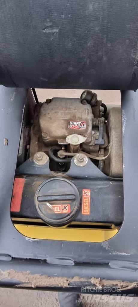 Dynapac LG 500 平板夯