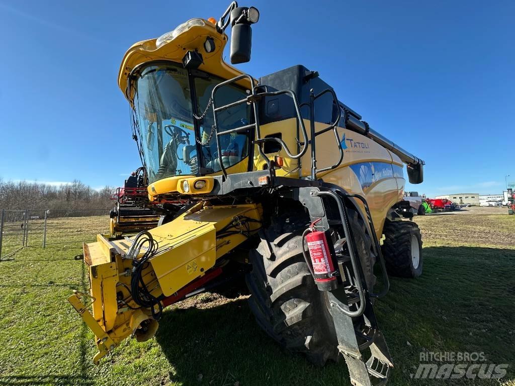 New Holland CX 8080 联合收割机