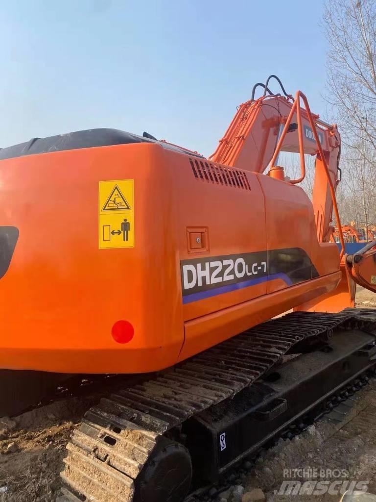 Doosan dh220lc-7 履带挖掘机