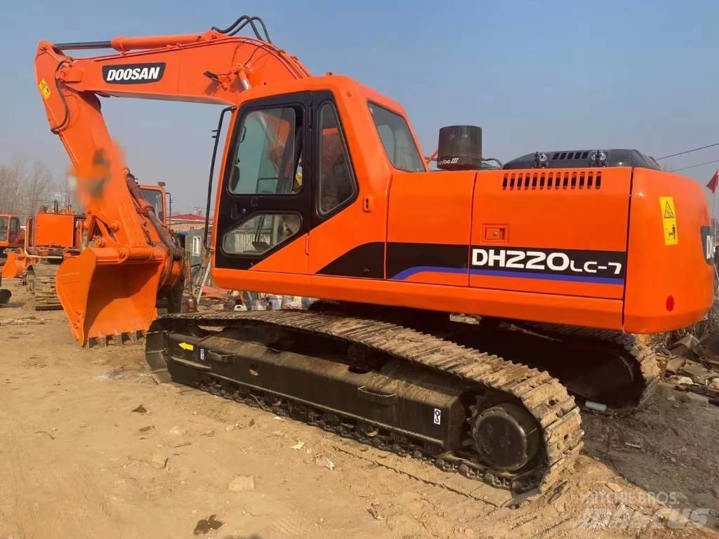 Doosan dh220lc-7 履带挖掘机