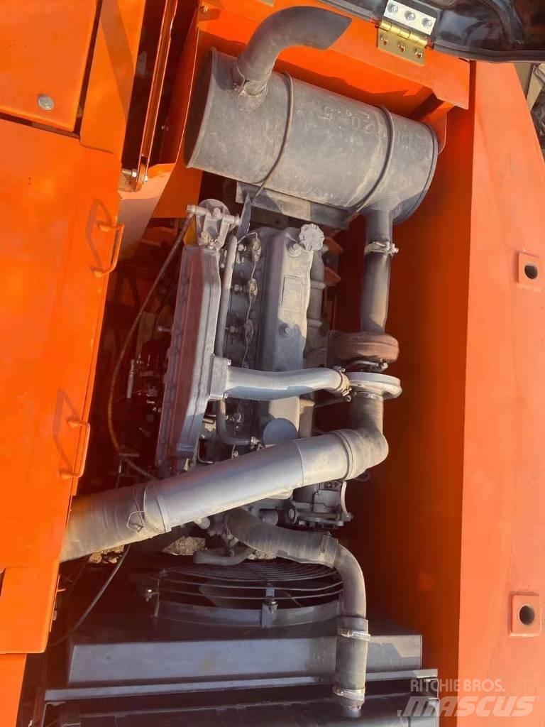 Doosan dh220lc-7 履带挖掘机