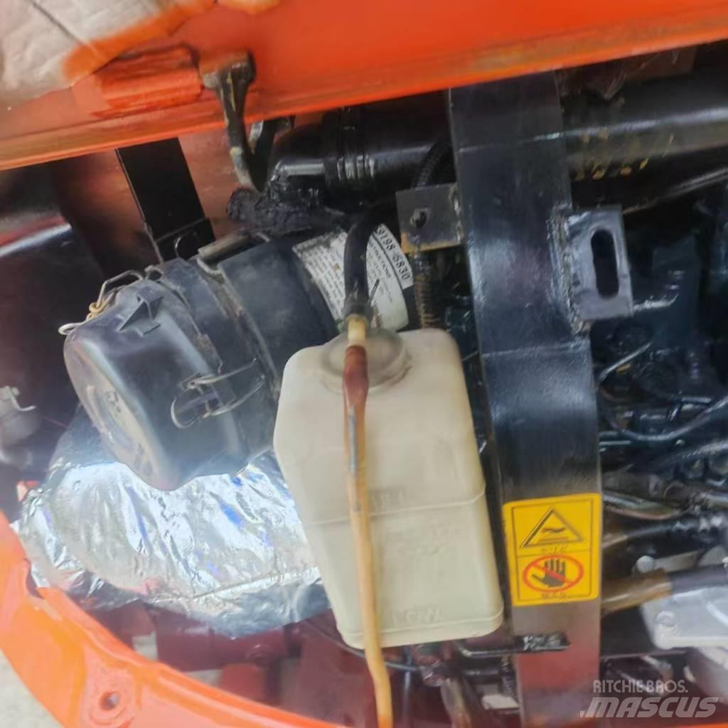 Kubota U20 小型挖掘机