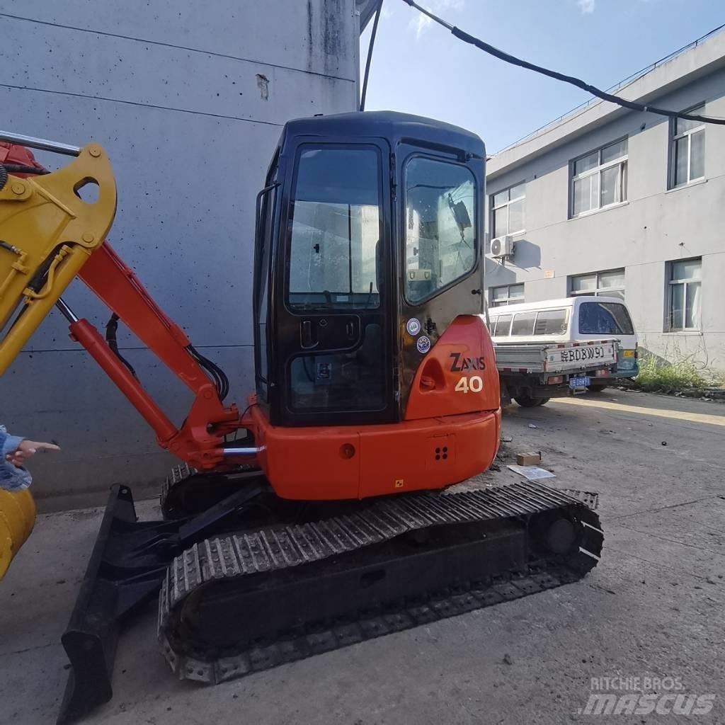 Hitachi ZX 40 U 小型挖掘机