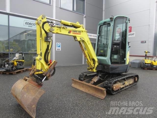 Yanmar Vio 25 小型挖掘机