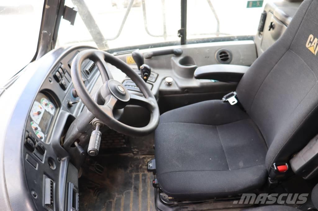 CAT 730 铰接式自卸车