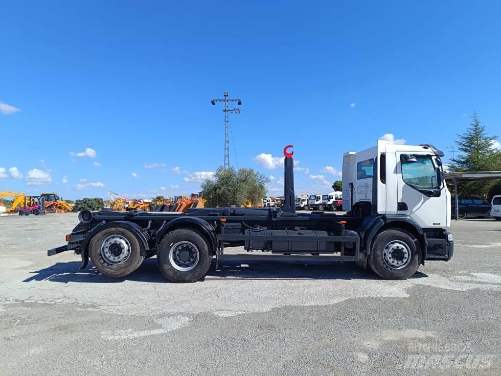 Renault 320 DCI 起重车