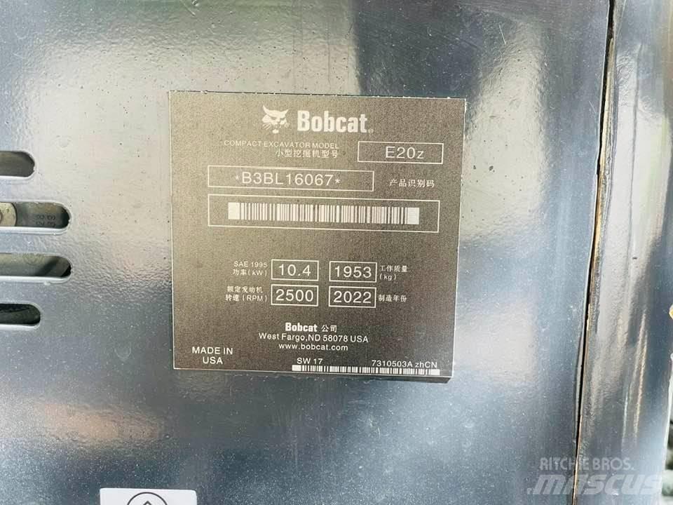 Bobcat E20z 小型挖掘机