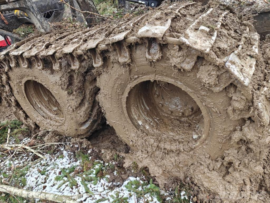 Komatsu 845 集运机
