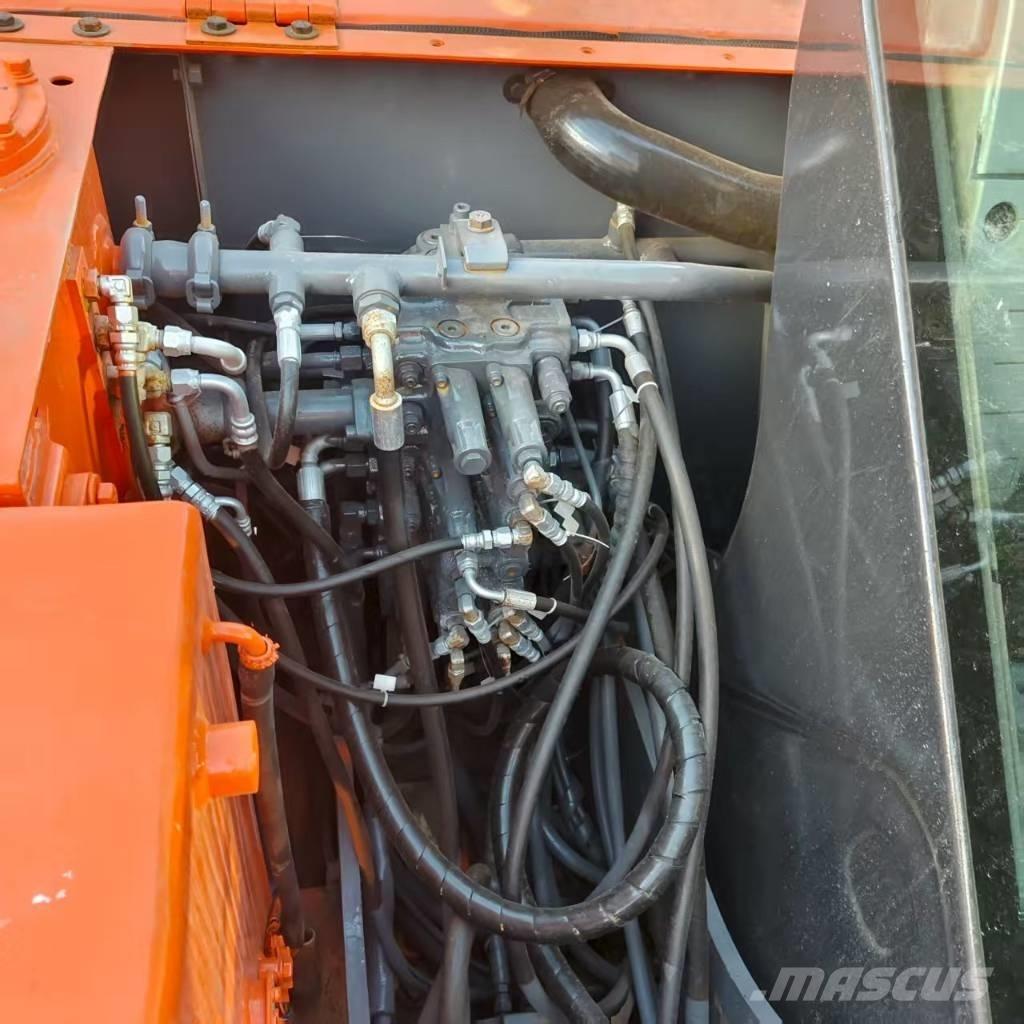 Hitachi ZX 60 小型挖掘机