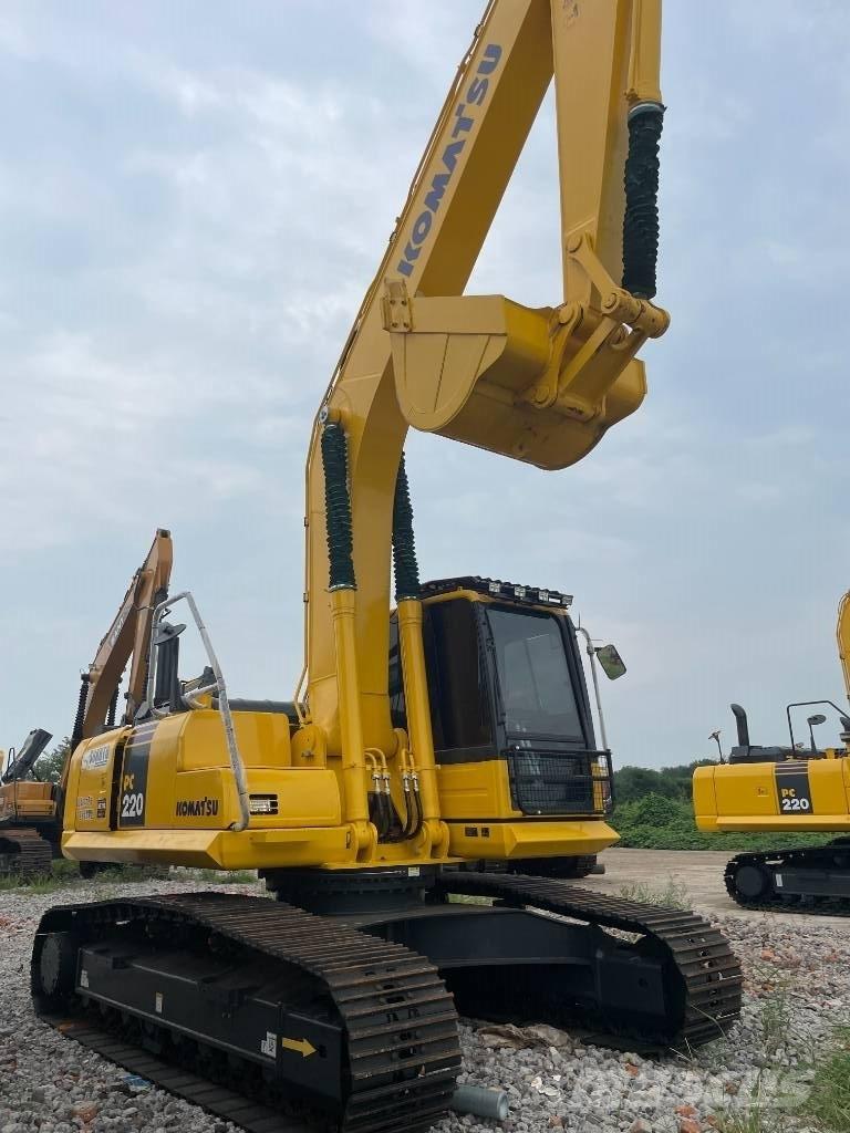 Komatsu PC 220 履带挖掘机
