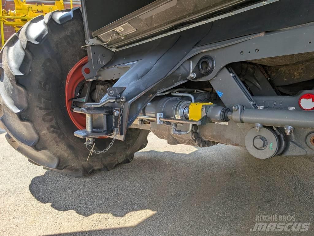 New Holland FR 650 自走式青贮饲料收割机
