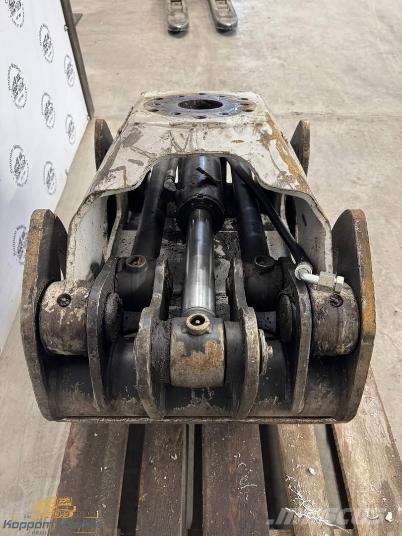 Valmet / Komatsu G36 抓斗