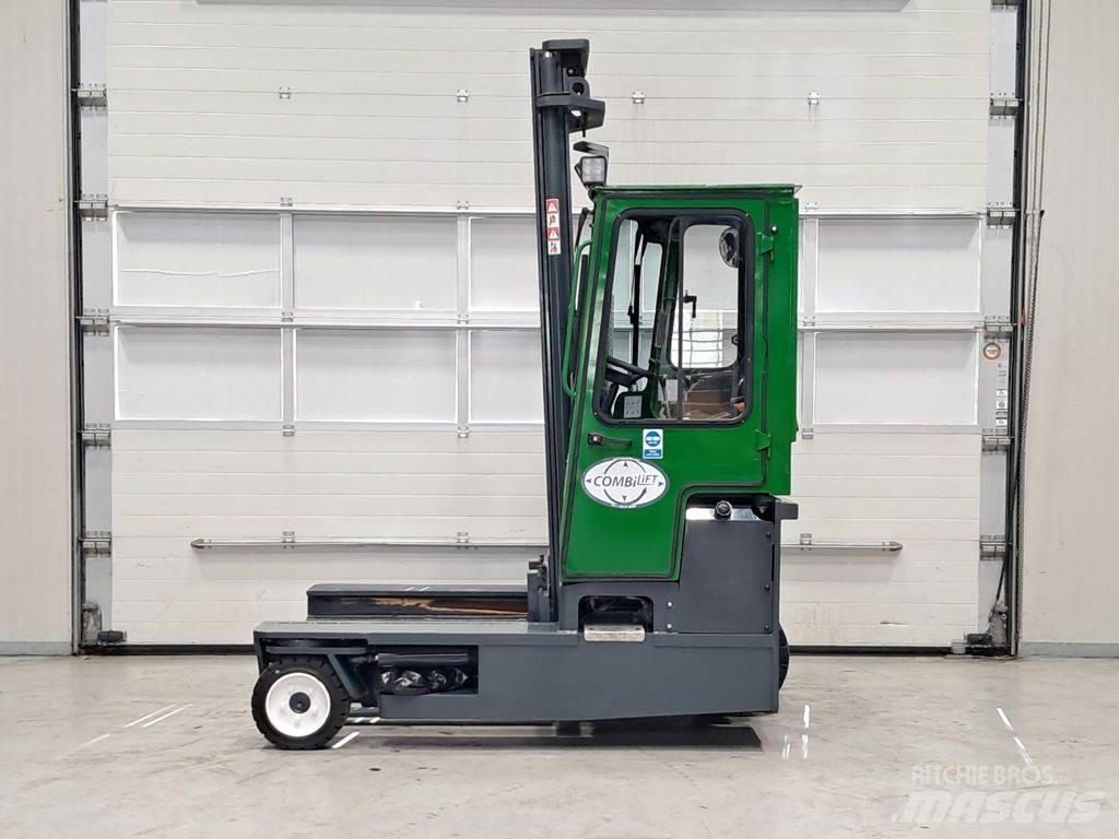 Combilift C3000 侧卸式铲车