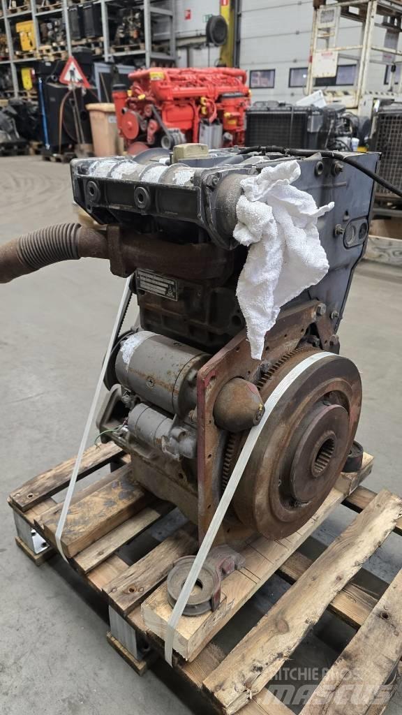 Deutz F2L1011 发动机
