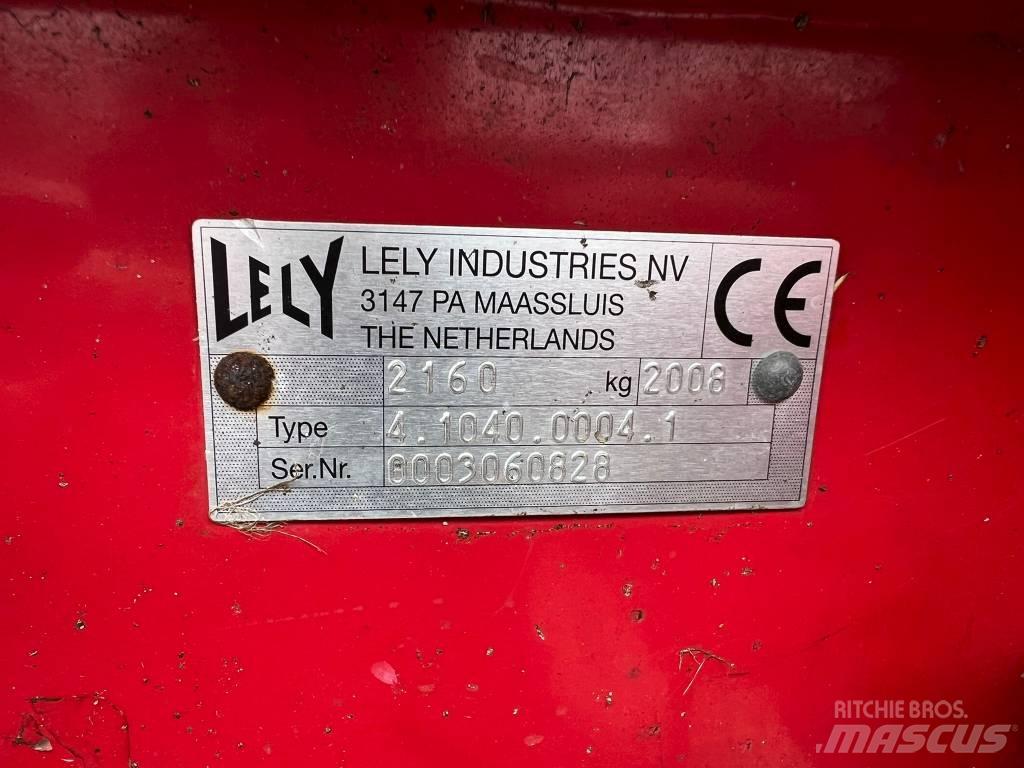 Lely Lotus 1325 犁耙和摊草机