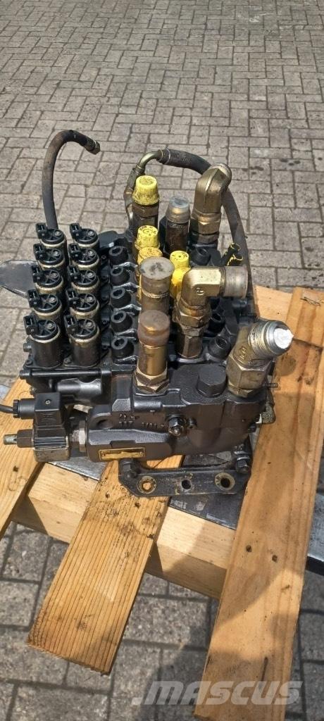 Valmet 911.1 收割机