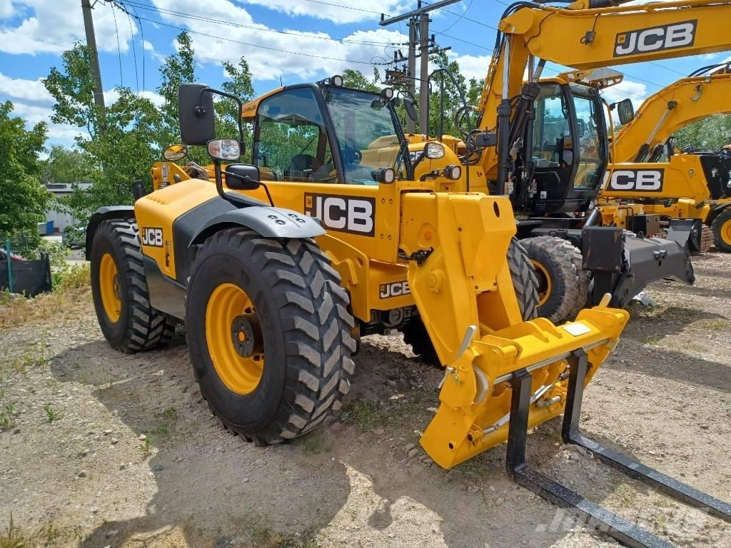 JCB 560-80 Agri Plus 伸缩臂叉装车|叉装车