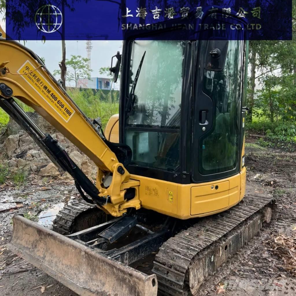 CAT 303.5 小型挖掘机