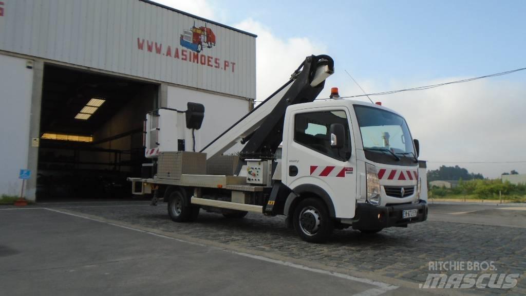 Renault Maxity 车载式高空作业车