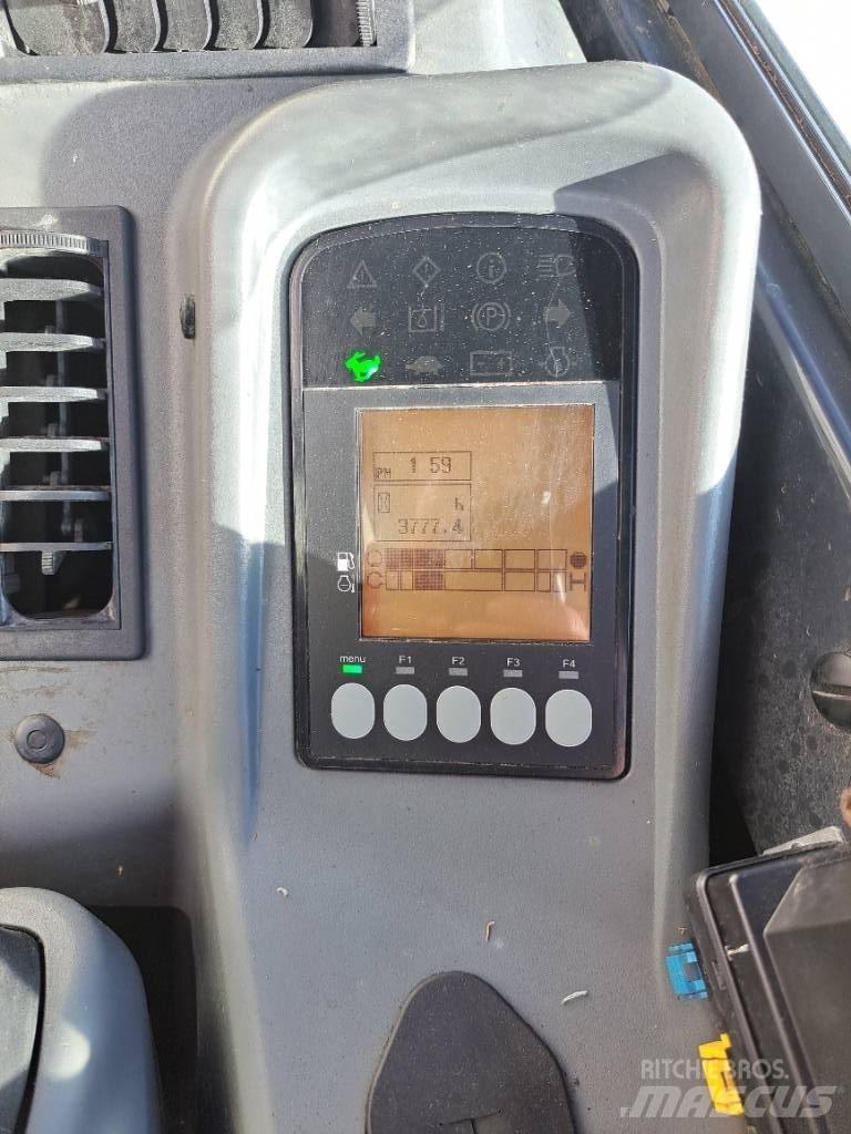 Yanmar Vio 33 小型挖掘机