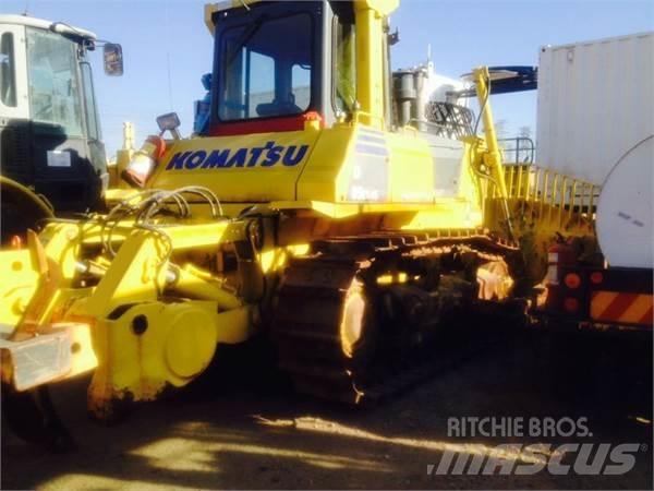 Komatsu D85EX-15 履带式推土机
