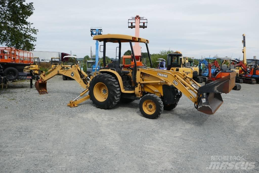 DEERE 110 反铲装载机