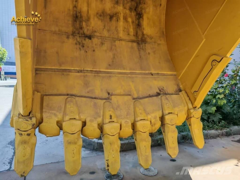 Komatsu PC 2000 履带挖掘机