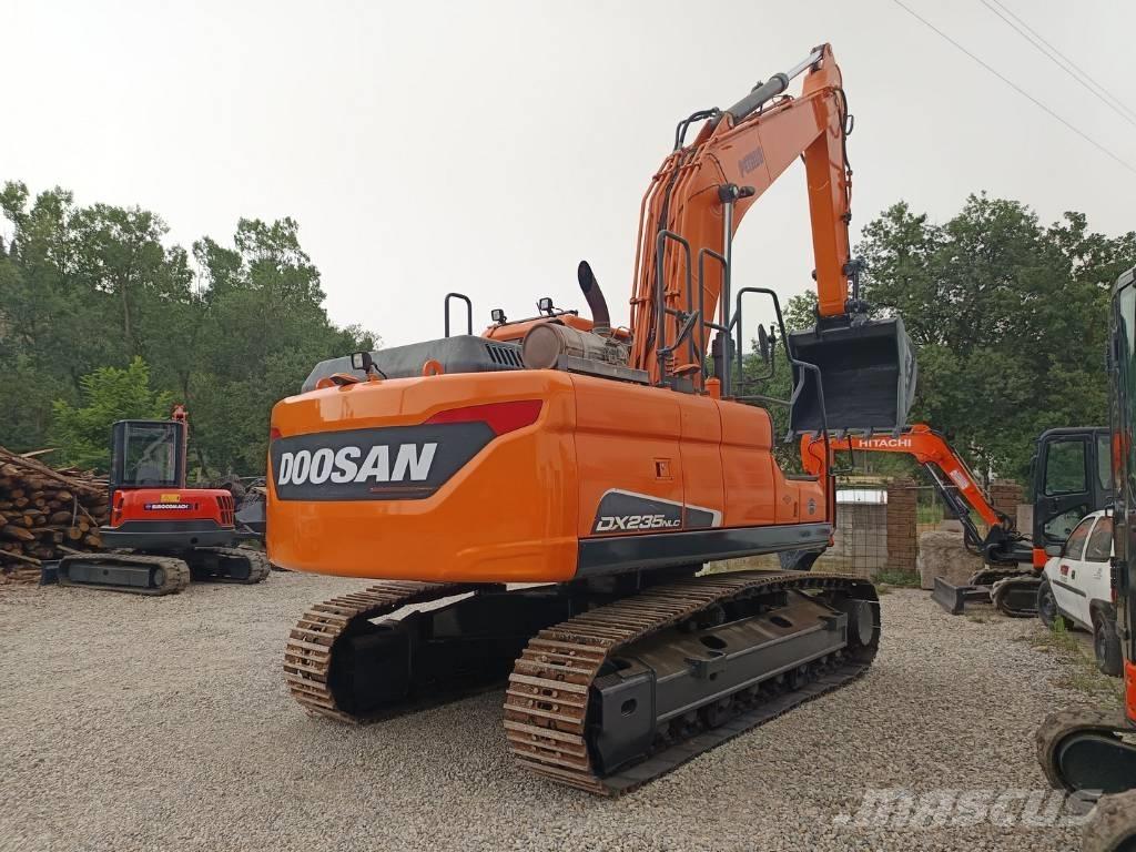 Doosan DX 235 NLC-5 履带挖掘机