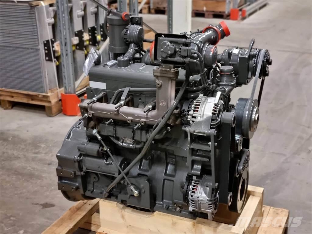 Komatsu 49 AWF 发动机