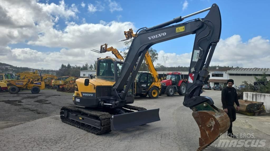 Volvo ECR 88 D 中型挖掘机